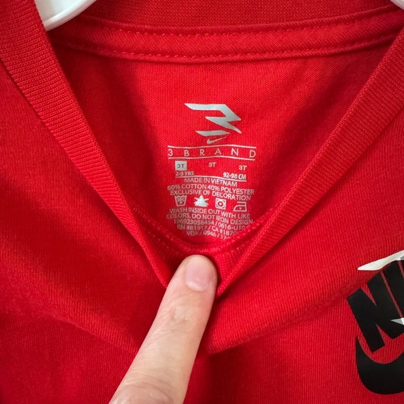 Nike Toddler Boys Short Set Size 3T Red and Black - Picture 3 of 5